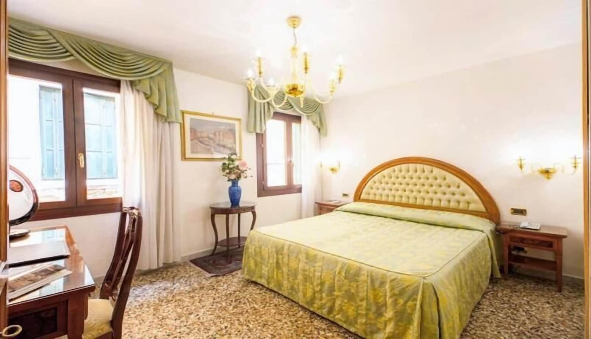 Antica Casa Carettoni Hotell Venedig Exteriör bild