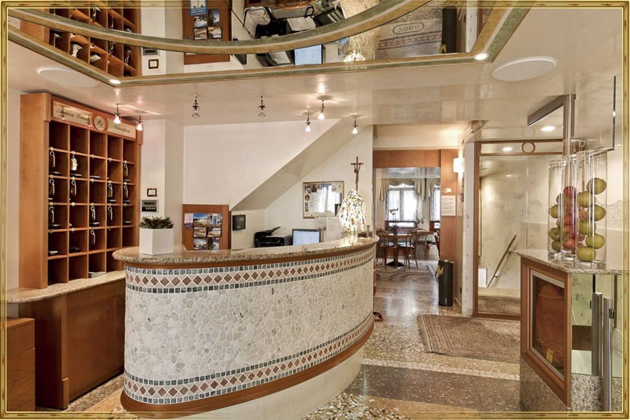 Antica Casa Carettoni Hotell Venedig Exteriör bild